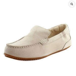 Hush Puppies Woman’s Cream Loafers